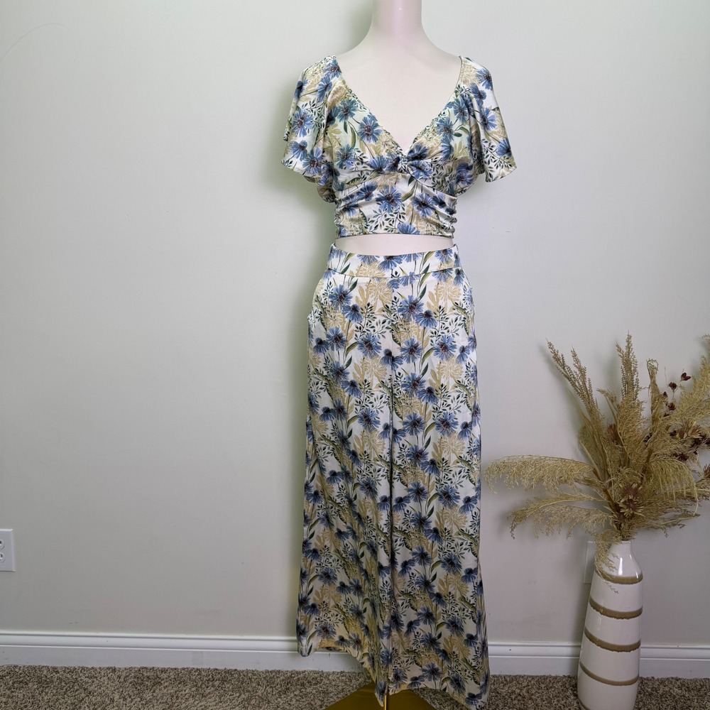 En Saison Floral Crop Top & Wide Leg Pants 2-Piece Set Small Medium Blue Sage